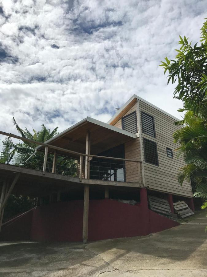 Lounge Des Hauts, 3 Maisons A L'Etang-Sale Avec Vue Sur L'Ocean Indien Et La Foret Bagian luar foto