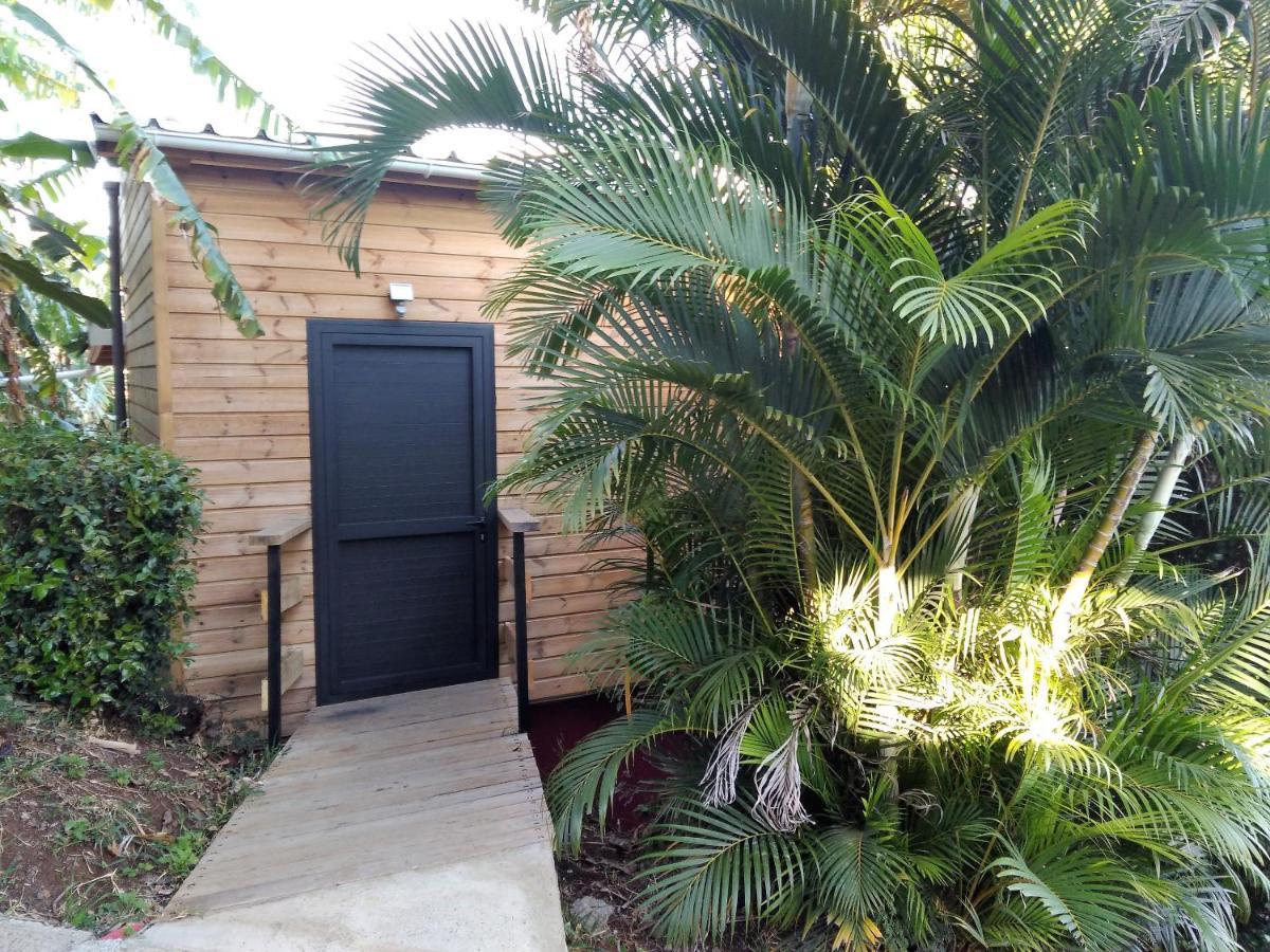 Lounge Des Hauts, 3 Maisons A L'Etang-Sale Avec Vue Sur L'Ocean Indien Et La Foret Bagian luar foto