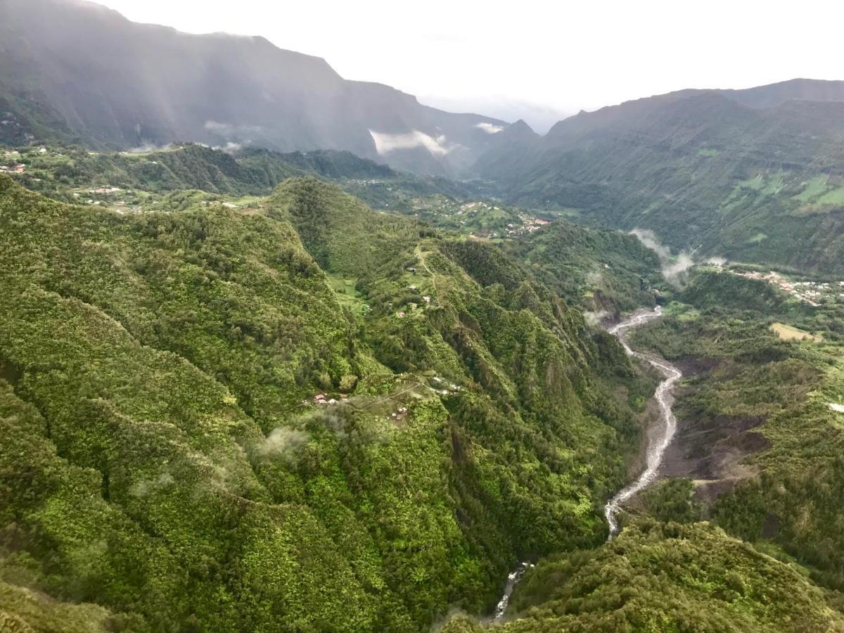 Lounge Des Hauts, 3 Maisons A L'Etang-Sale Avec Vue Sur L'Ocean Indien Et La Foret Bagian luar foto