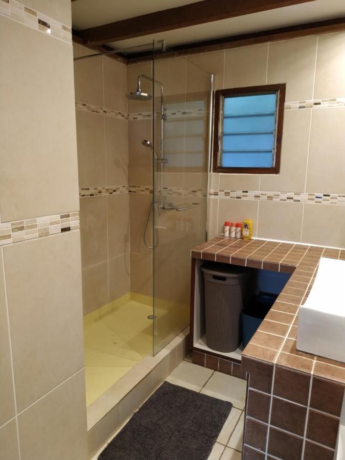 Lounge Des Hauts, 3 Maisons A L'Etang-Sale Avec Vue Sur L'Ocean Indien Et La Foret Bagian luar foto