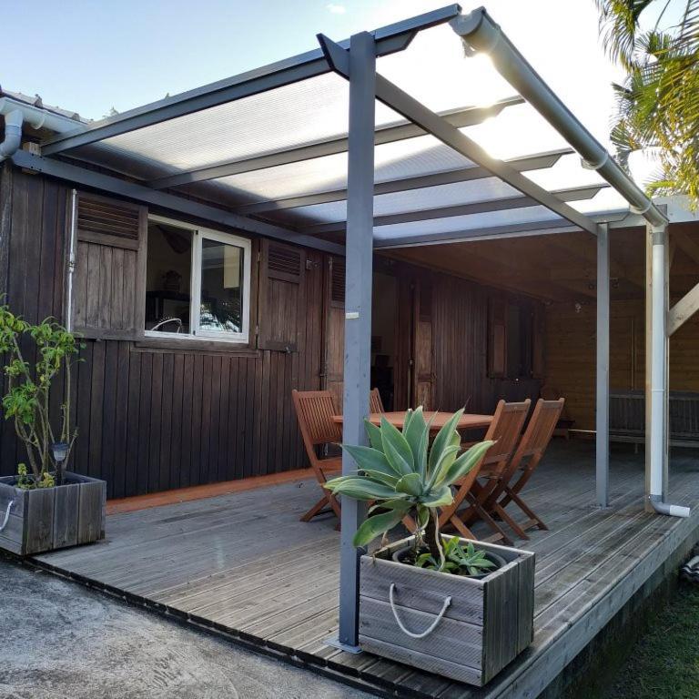 Lounge Des Hauts, 3 Maisons A L'Etang-Sale Avec Vue Sur L'Ocean Indien Et La Foret Bagian luar foto